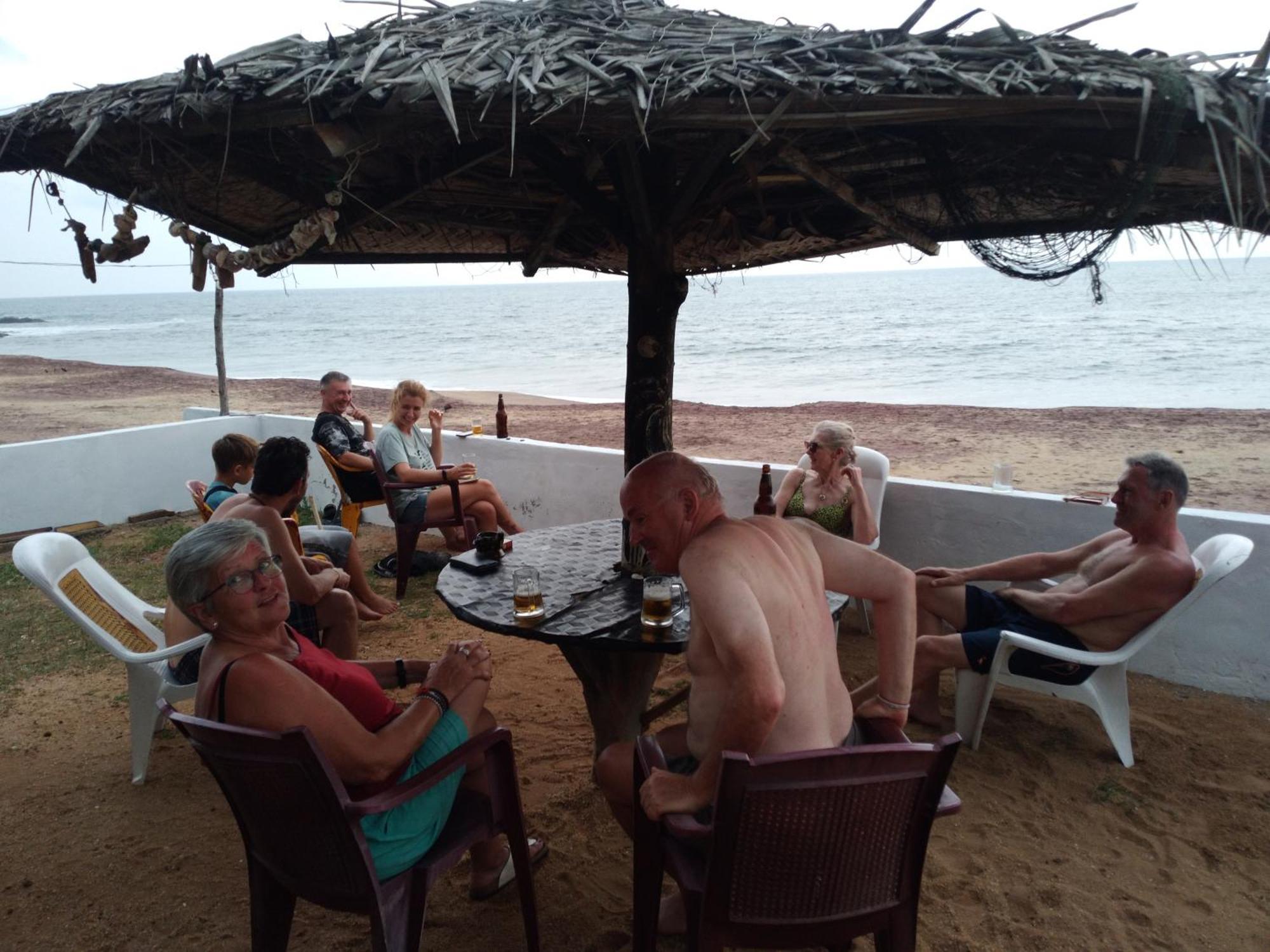 Happy Beach Safari Retreat 함반토타 객실 사진